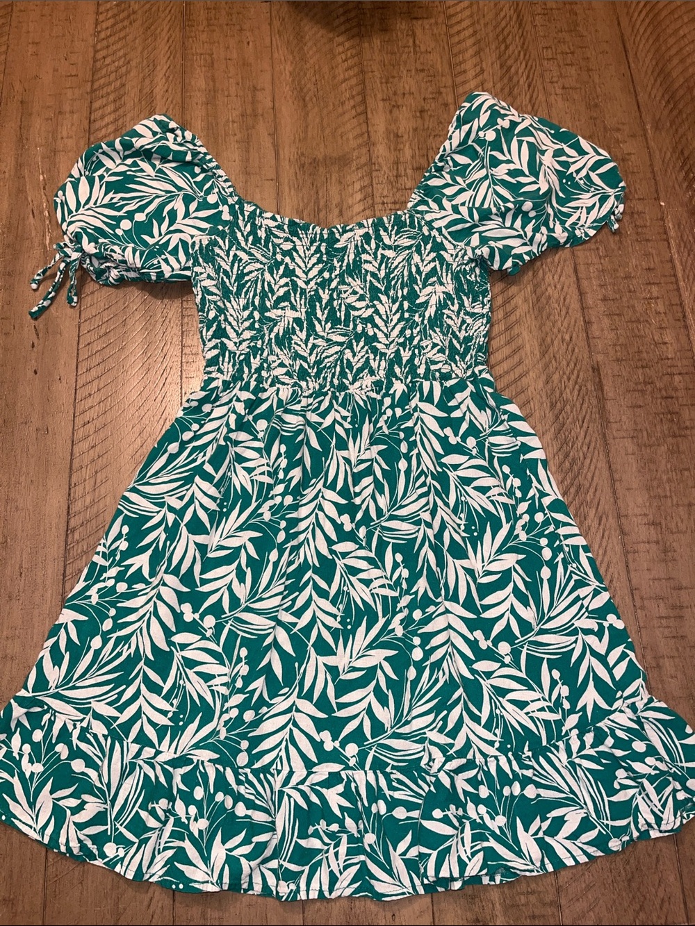 Lily Rose Teal Green Leaf-Print Smocked Puff Sleeve Dress